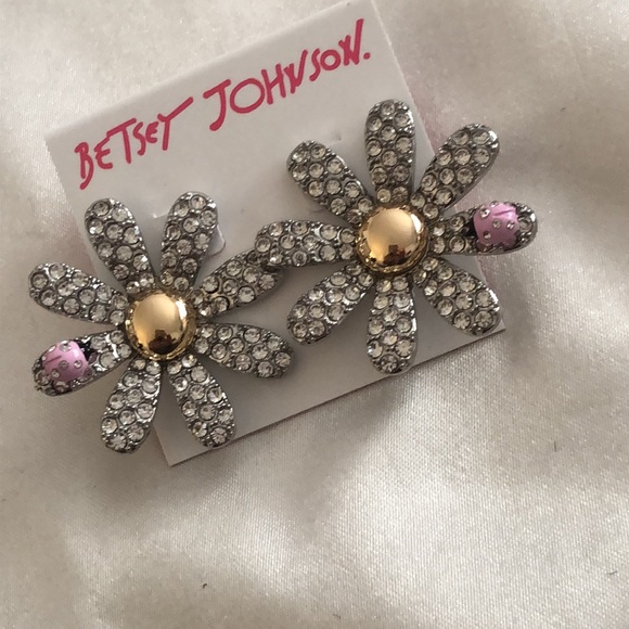 Betsey Johnson Silver Tone Daisy Stud Earrings Pink LadyBug Crystal Accents NWT - Picture 6 of 13